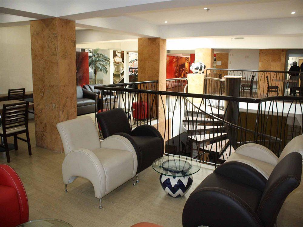 Hotel Villa De Madrid เม็กซิโกซิตี้ ภายนอก รูปภาพ
