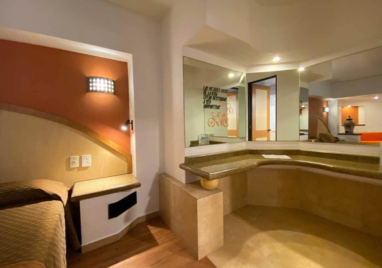 Hotel Villa De Madrid เม็กซิโกซิตี้ ภายนอก รูปภาพ