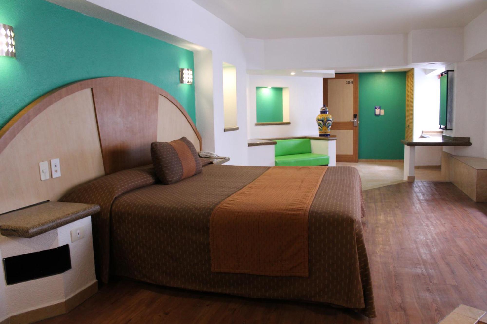 Hotel Villa De Madrid เม็กซิโกซิตี้ ภายนอก รูปภาพ