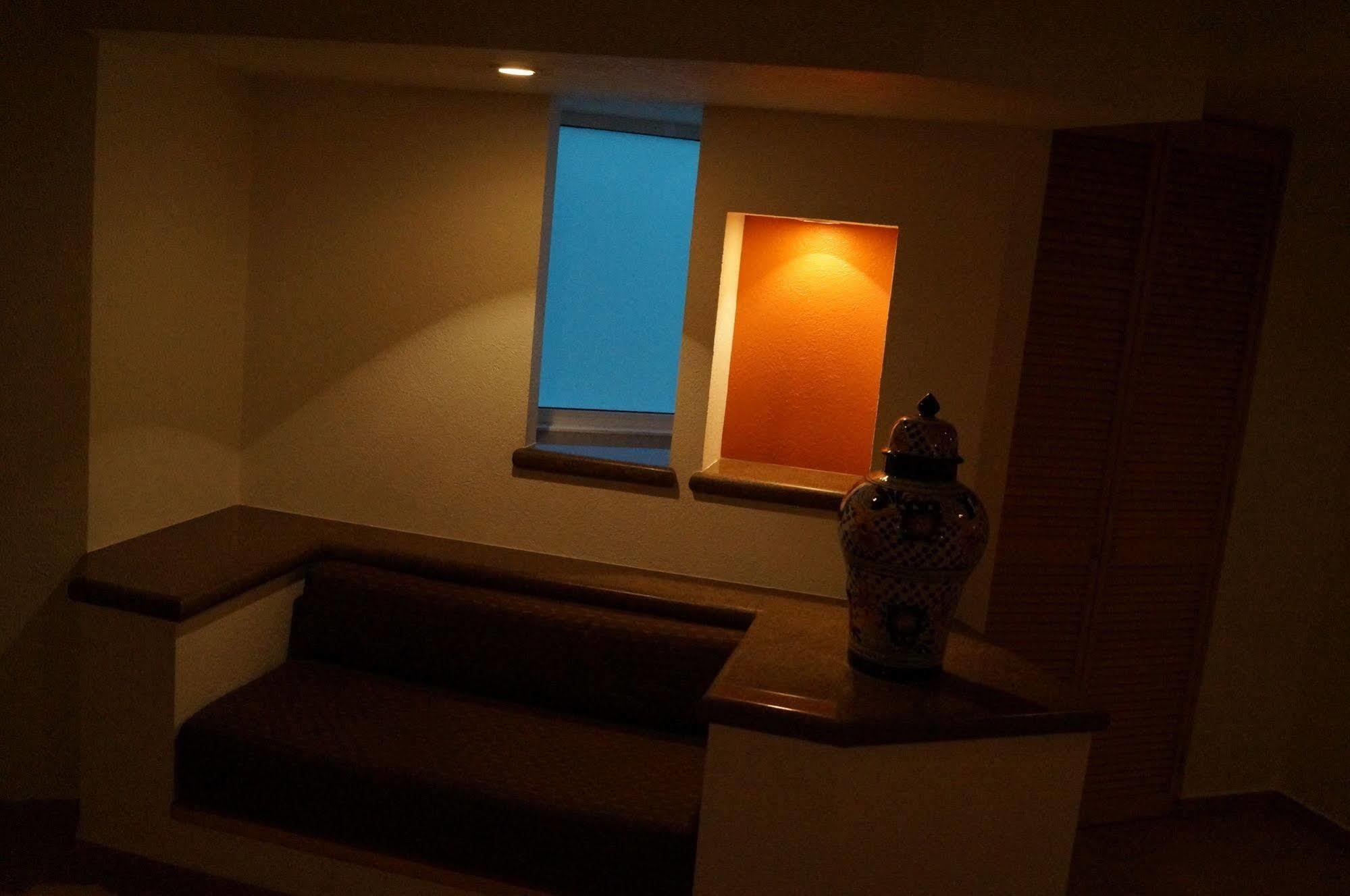 Hotel Villa De Madrid เม็กซิโกซิตี้ ภายนอก รูปภาพ
